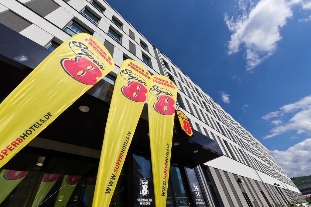 Super 8 Freiburg Hotell Eksteriør bilde